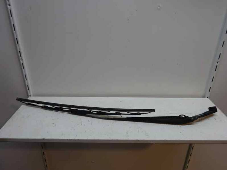 BRAZO LIMPIA DELANTERO IZQUIERDO MITSUBISHI MONTERO 2003 3.2 DI-D (160 CV)