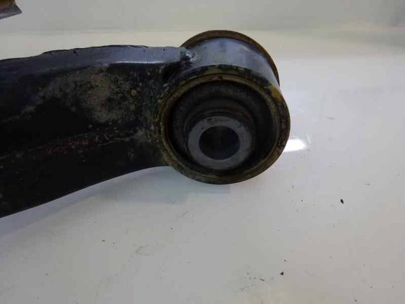 BRAZO SUSPENSION SUPERIOR DELANTERO DERECHO MITSUBISHI MONTERO 2003 3.2 DI-D (160 CV)