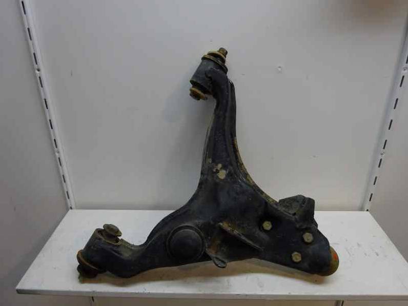 BRAZO SUSPENSION INFERIOR DELANTERO DERECHO MITSUBISHI MONTERO 2003 3.2 DI-D (160 CV)