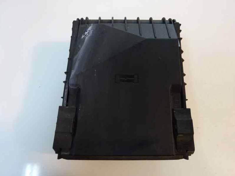 CAJA RELES FUSIBLES SKODA OCTAVIA BERLINA 2007 1.9 TDI (105 CV)