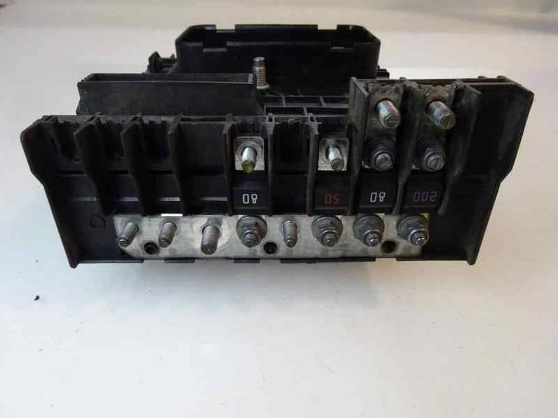 CAJA RELES FUSIBLES SKODA OCTAVIA BERLINA 2007 1.9 TDI (105 CV)