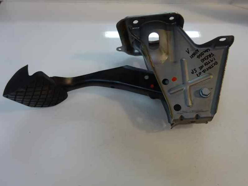 PEDAL FRENO SKODA OCTAVIA BERLINA 2007 1.9 TDI (105 CV)
