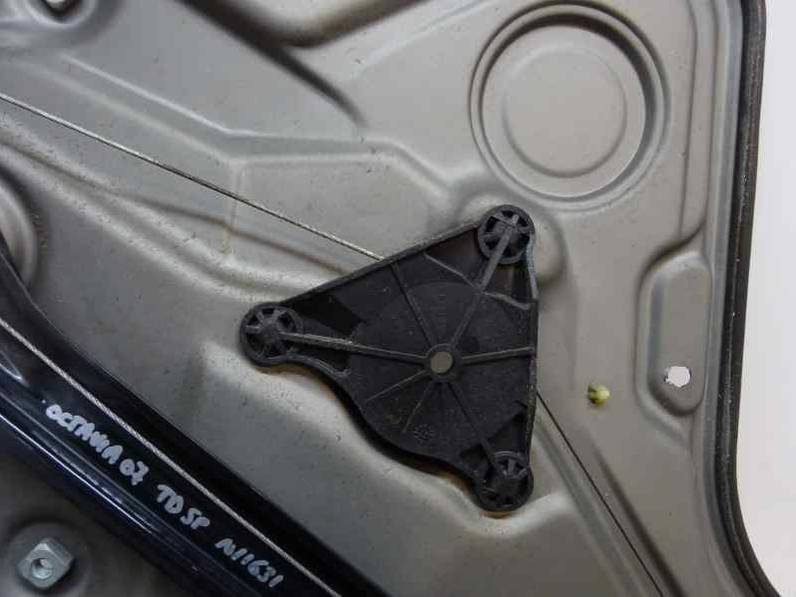 ELEVALUNAS TRASERO DERECHO SKODA OCTAVIA BERLINA 2007 1.9 TDI (105 CV)