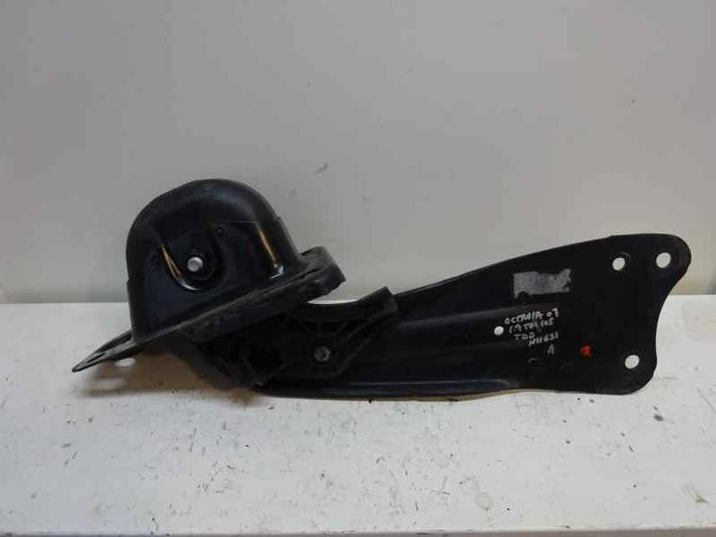 BRAZO SUSPENSION INFERIOR TRASERO DERECHO SKODA OCTAVIA BERLINA 2007 1.9 TDI (105 CV)