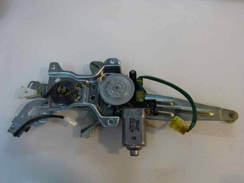 ELEVALUNAS TRASERO DERECHO MITSUBISHI MONTERO SPORT 2003 2.5 TD (116 CV)