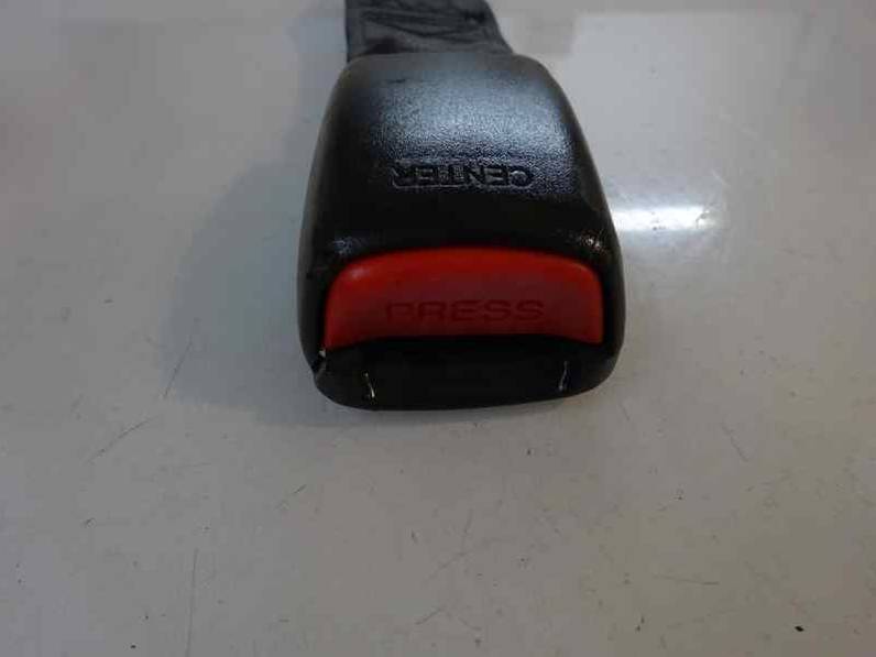 CINTURON SEGURIDAD TRASERO CENTRAL MITSUBISHI MONTERO SPORT 2003 2.5 TD (116 CV)