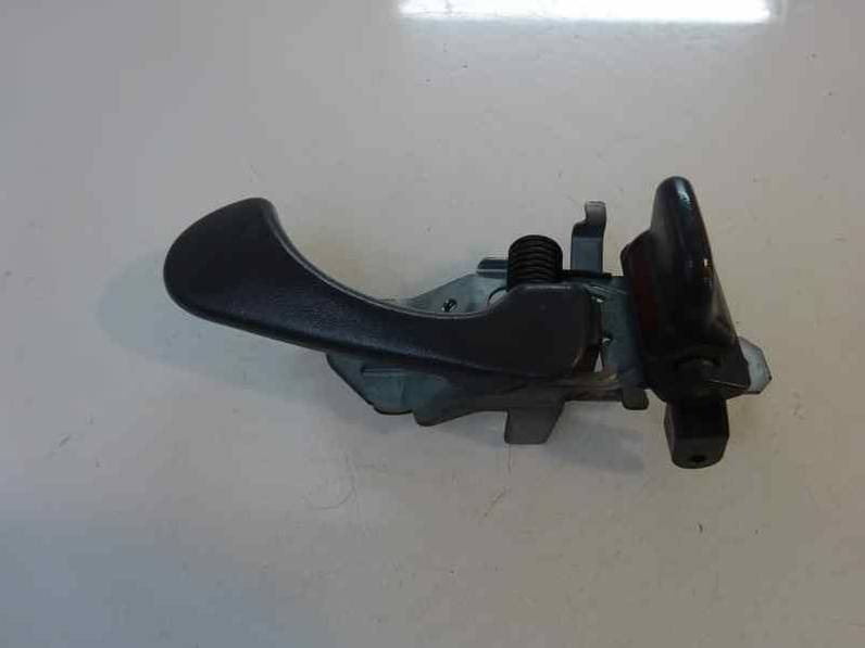 MANETA INTERIOR DELANTERA DERECHA MITSUBISHI MONTERO SPORT 2003 2.5 TD (116 CV)