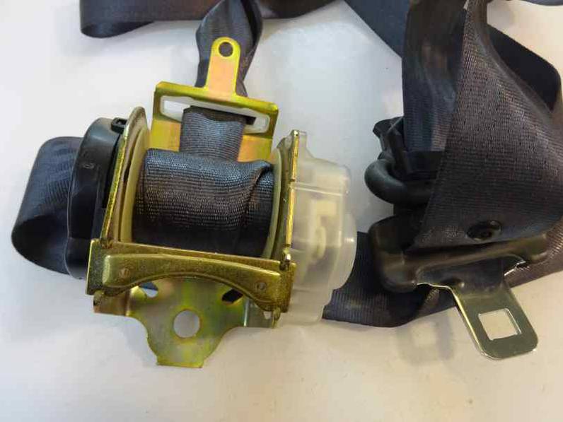 CINTURON SEGURIDAD TRASERO DERECHO MITSUBISHI MONTERO SPORT 2003 2.5 TD (116 CV)