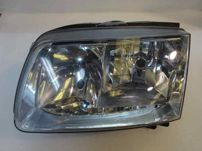 FARO IZQUIERDO VOLKSWAGEN POLO BERLINA 2001 1.4 (60 CV)