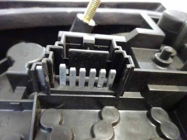 PILOTO TRASERO IZQUIERDO RENAULT MEGANE I CLASSIC 1999 1.9 DTI D (98 CV)