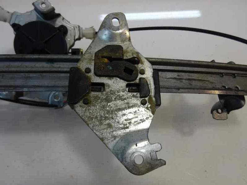 ELEVALUNAS DELANTERO IZQUIERDO NISSAN PRIMERA BERLINA 2000 2.0 TURBODIESEL (90 CV)