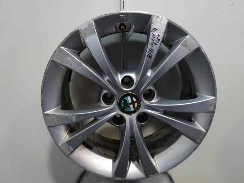 LLANTA ALFA ROMEO GIULIETTA 2010