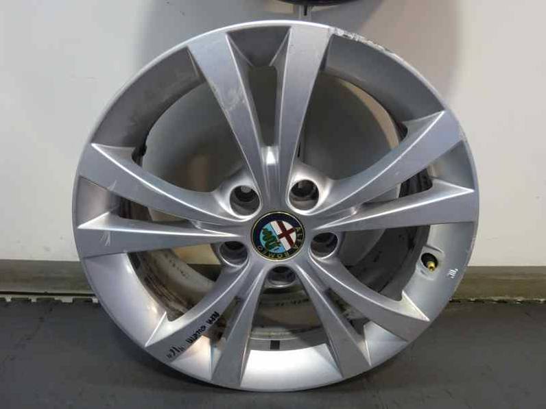 LLANTA ALFA ROMEO GIULIETTA 2010