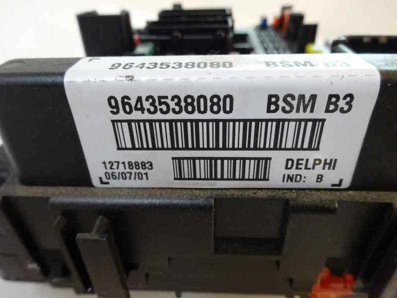 CAJA RELES FUSIBLES CITROEN XSARA BERLINA 2001 1.9 D (69 CV)