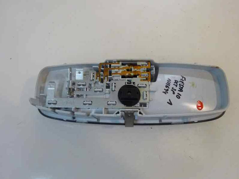 LUZ INTERIOR FORD FIESTA 2010 1.4 TDCI (68 CV)