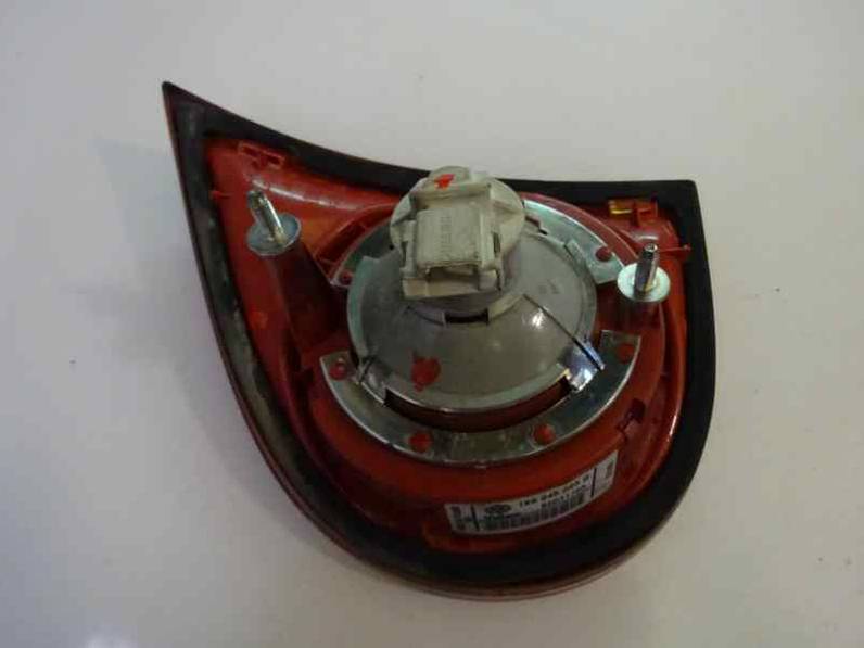 PILOTO TRASERO IZQUIERDO VOLKSWAGEN GOLF V BERLINA 2006 1.9 TDI (90 CV)