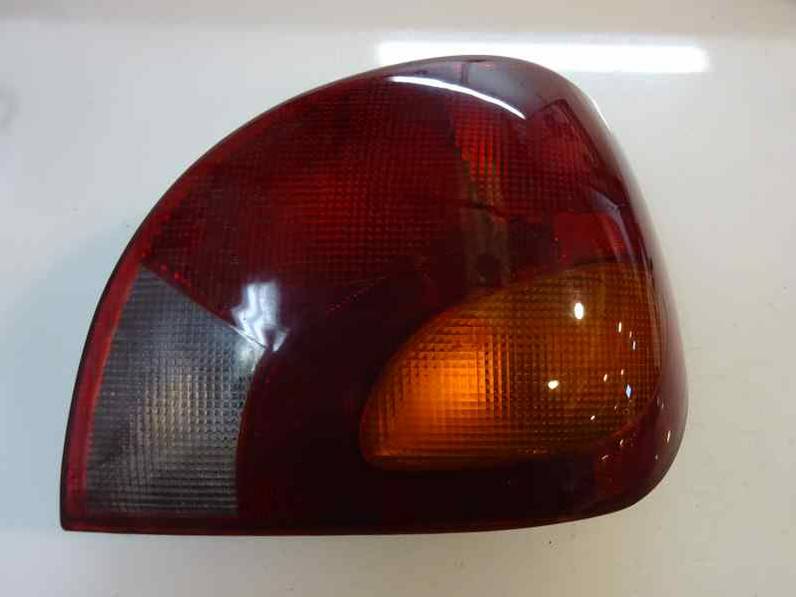 PILOTO TRASERO DERECHO FORD FIESTA BERLINA 1998 1.8 D (60 CV)