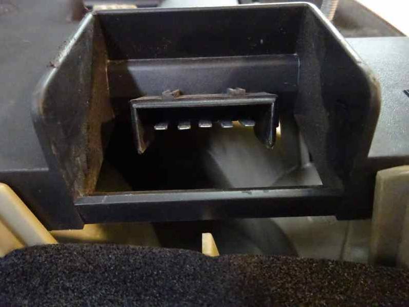 PILOTO TRASERO DERECHO FORD FIESTA BERLINA 1998 1.8 D (60 CV)