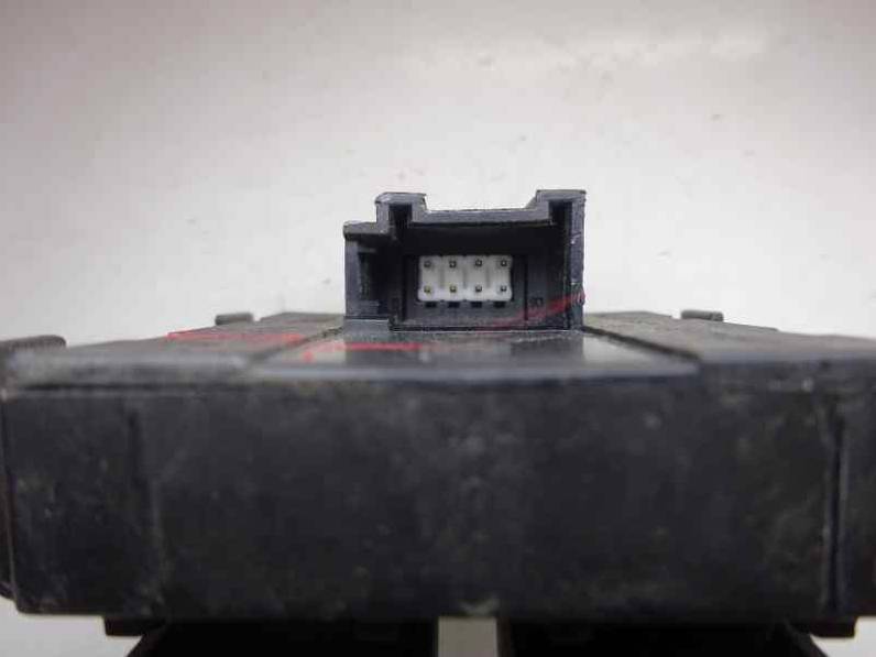 MANDO ELEVALUNAS DELANTERO IZQUIERDO AUDI A3 1997 1.8 20V TURBO (150 CV)