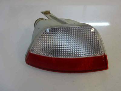 PILOTO TRASERO DERECHO FORD FOCUS BERLINA 2007 1.6 16V (101 CV)