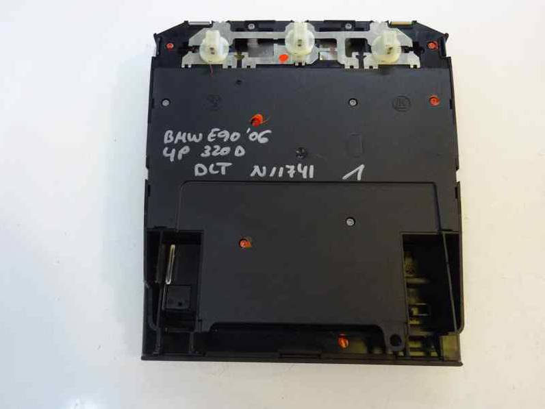 LUZ INTERIOR BMW SERIE 3 BERLINA 2006 2.0 16V D (163 CV)