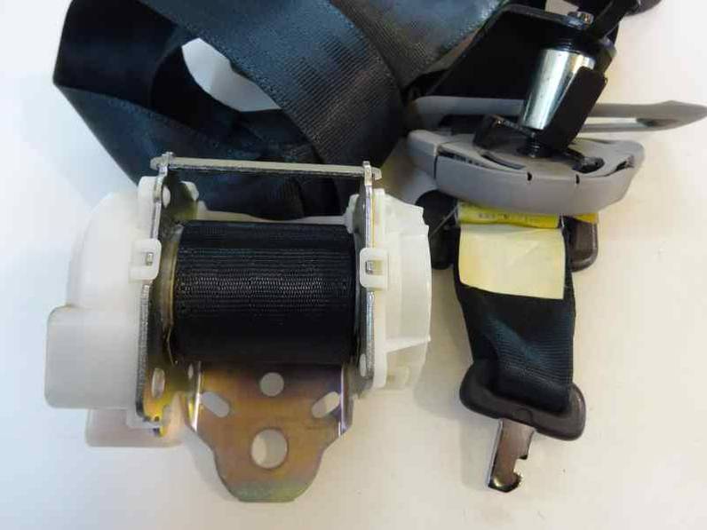 CINTURON SEGURIDAD TRASERO CENTRAL TOYOTA YARIS 2010 1.4 TURBODIESEL (90 CV)