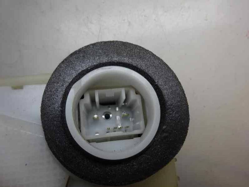 CERRADURA PUERTA DELANTERA DERECHA TOYOTA YARIS 2010 1.4 TURBODIESEL (90 CV)