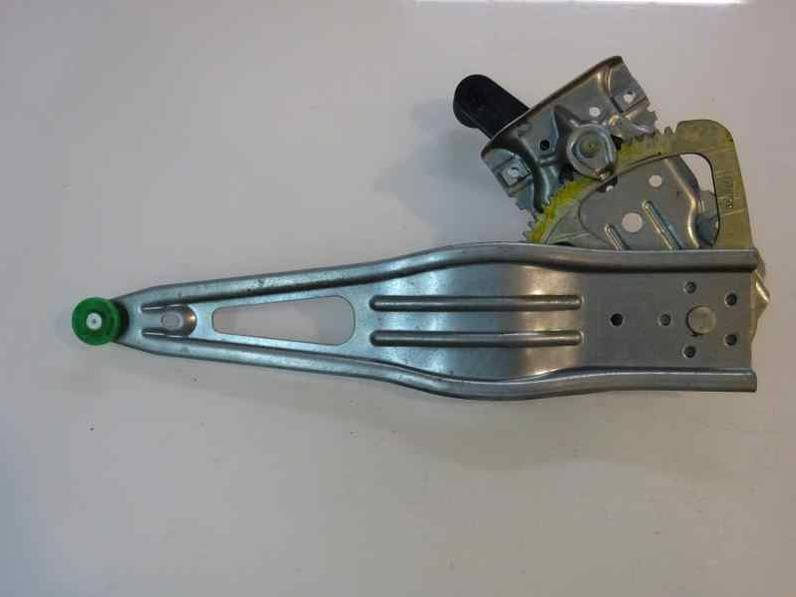 ELEVALUNAS TRASERO IZQUIERDO TOYOTA YARIS 2010 1.4 TURBODIESEL (90 CV)