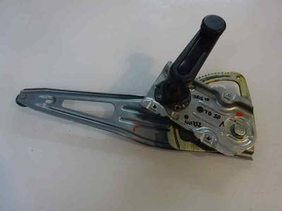 ELEVALUNAS TRASERO DERECHO TOYOTA YARIS 2010 1.4 TURBODIESEL (90 CV)