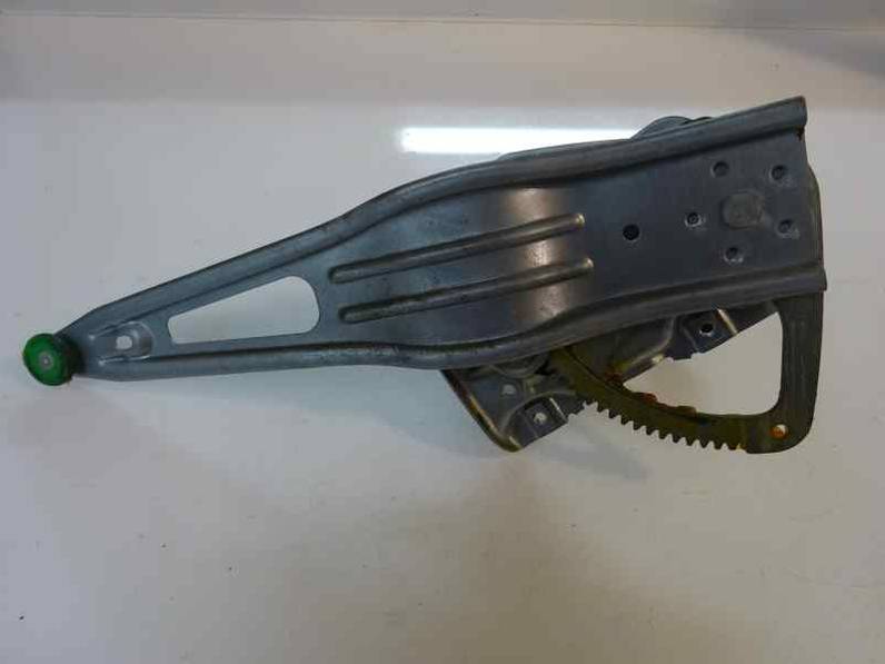 ELEVALUNAS TRASERO DERECHO TOYOTA YARIS 2010 1.4 TURBODIESEL (90 CV)