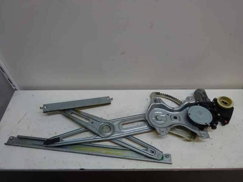 ELEVALUNAS DELANTERO IZQUIERDO TOYOTA YARIS 2010 1.4 TURBODIESEL (90 CV)