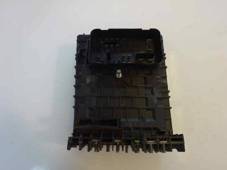 CAJA RELES FUSIBLES SEAT LEON 2006 1.9 TDI (105 CV)
