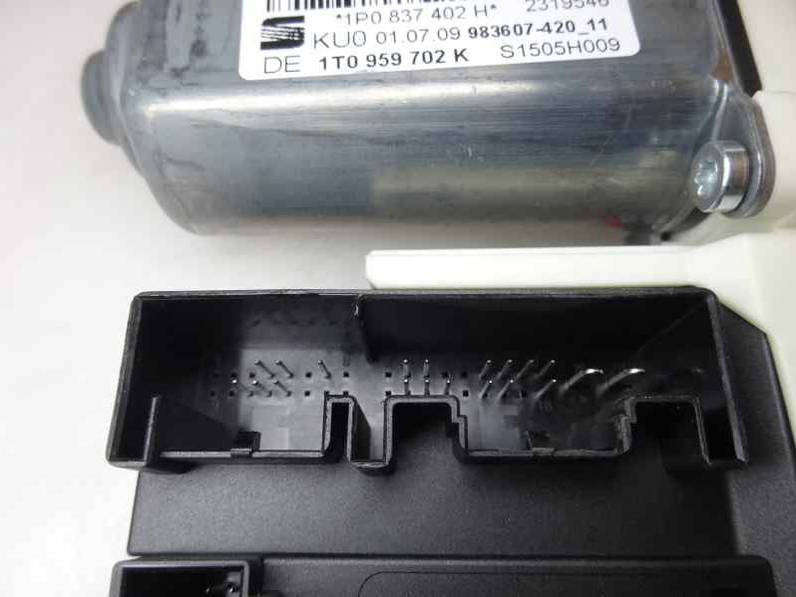 MOTOR ELEVALUNAS DELANTERO DERECHO SEAT LEON 2009 1.9 TDI (90 CV)