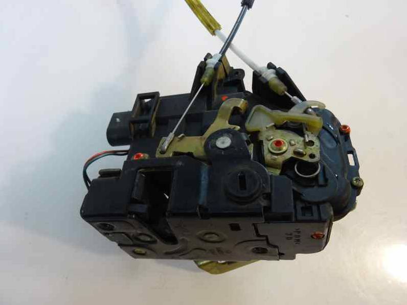 CERRADURA PUERTA TRASERA DERECHA AUDI A6 AVANT 1999 2.5 V6 24V TDI (150 CV)