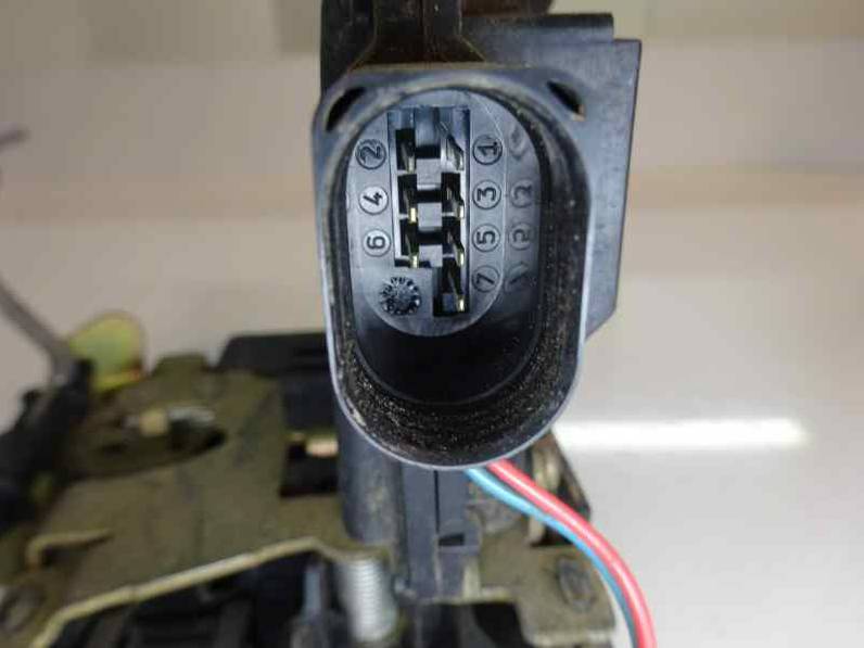 CERRADURA PUERTA TRASERA DERECHA AUDI A6 AVANT 1999 2.5 V6 24V TDI (150 CV)