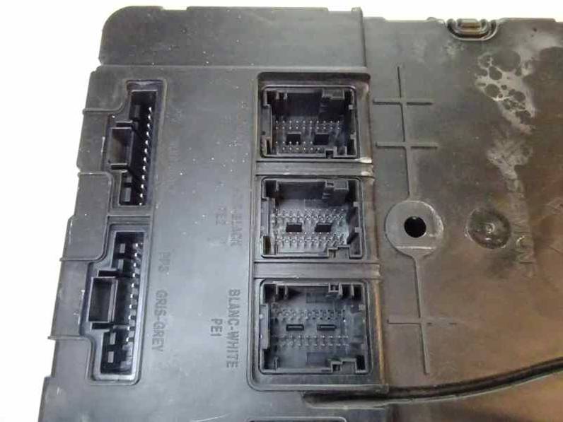 CAJA RELES FUSIBLES RENAULT SCENIC II 2005 1.5 DCI D (106 CV)