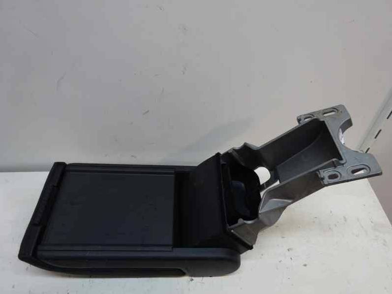 APOYABRAZOS CENTRAL OPEL VECTRA C BERLINA 2003 2.2 16V DTI (125 CV)