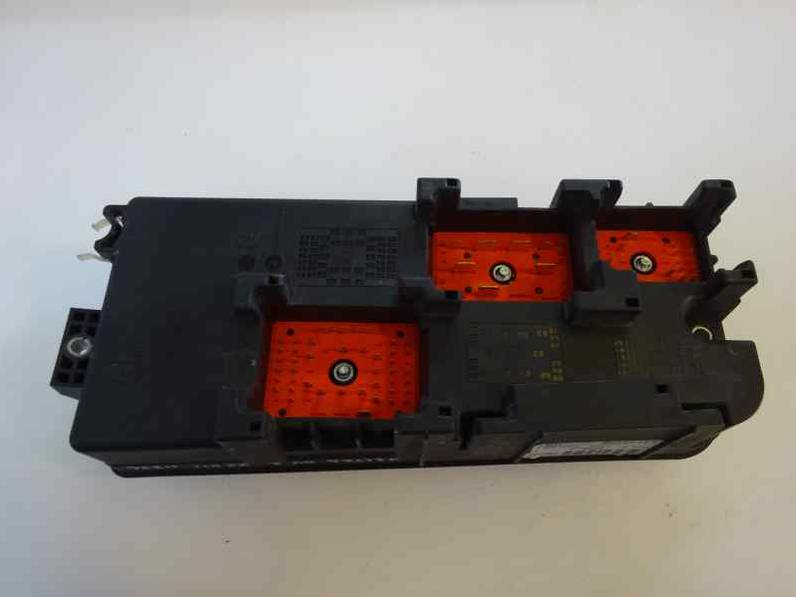 CAJA RELES FUSIBLES OPEL VECTRA C BERLINA 2003 2.2 16V DTI (125 CV)