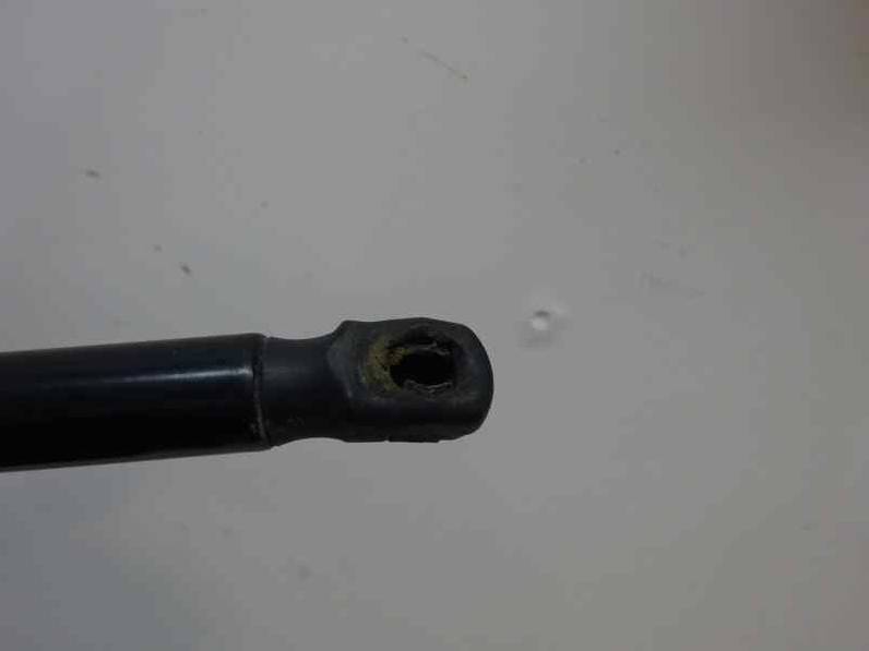 AMORTIGUADOR MALETERO PORTON OPEL CORSA D 2008 1.3 16V CDTI (90 CV)