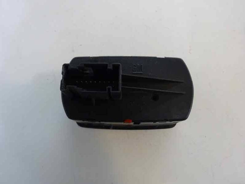 MANDO ELEVALUNAS DELANTERO IZQUIERDO OPEL CORSA D 2008 1.3 16V CDTI (90 CV)