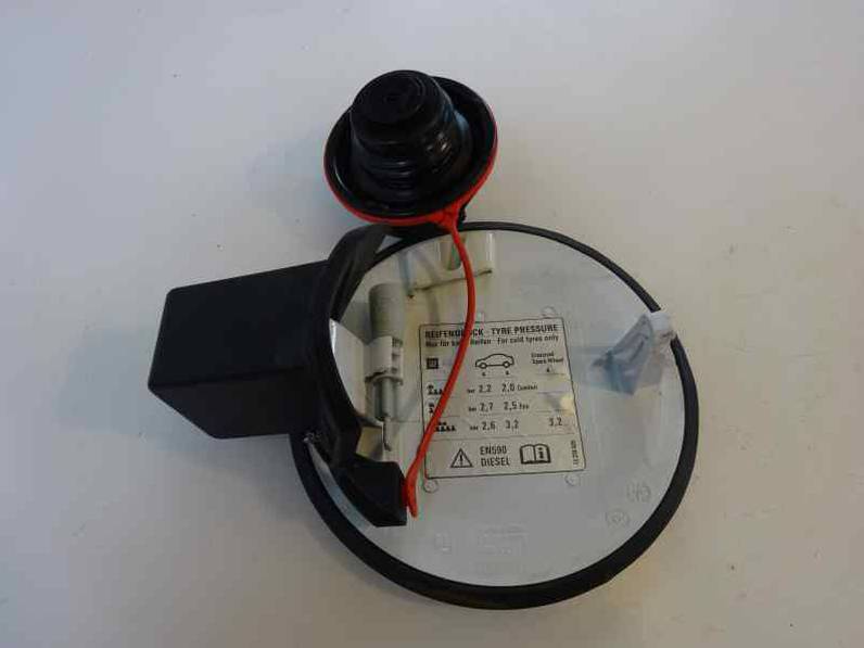 TAPA EXTERIOR COMBUSTIBLE OPEL CORSA D 2008 1.3 16V CDTI (90 CV)