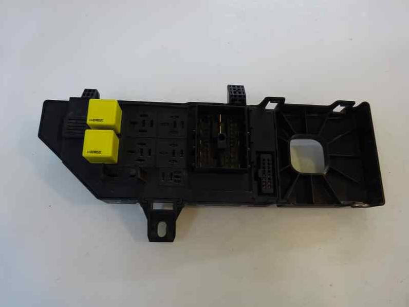 CAJA RELES FUSIBLES OPEL VECTRA C BERLINA 2003 2.2 16V DTI (125 CV)