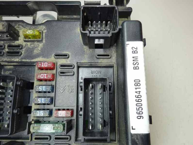 CAJA RELES FUSIBLES PEUGEOT 307 BREAK SW 2003 2.0 HDI (90 CV)