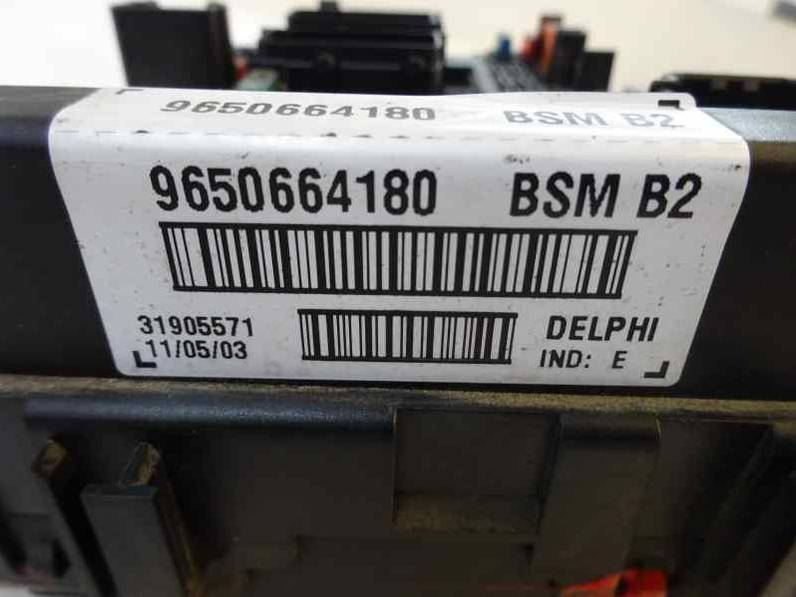 CAJA RELES FUSIBLES PEUGEOT 307 BREAK SW 2003 2.0 HDI (90 CV)