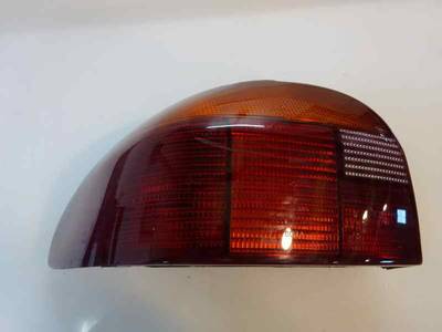 PILOTO TRASERO IZQUIERDO FORD MONDEO BERLINA 1996 1.8 TURBODIESEL (90 CV)