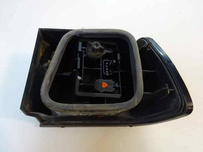 PILOTO TRASERO IZQUIERDO CITROEN XANTIA BERLINA 1996 1.6 (88 CV)