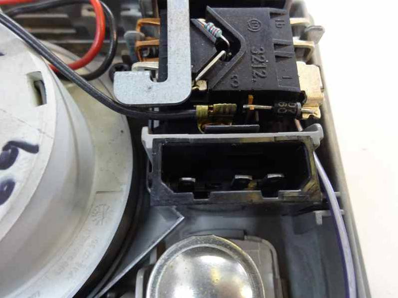 LUZ INTERIOR AUDI A6 BERLINA 2002 2.5 V6 24V TDI (180 CV)