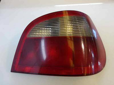 PILOTO TRASERO DERECHO RENAULT MEGANE I FASE 2 BERLINA 1999 1.4 16V (95 CV)