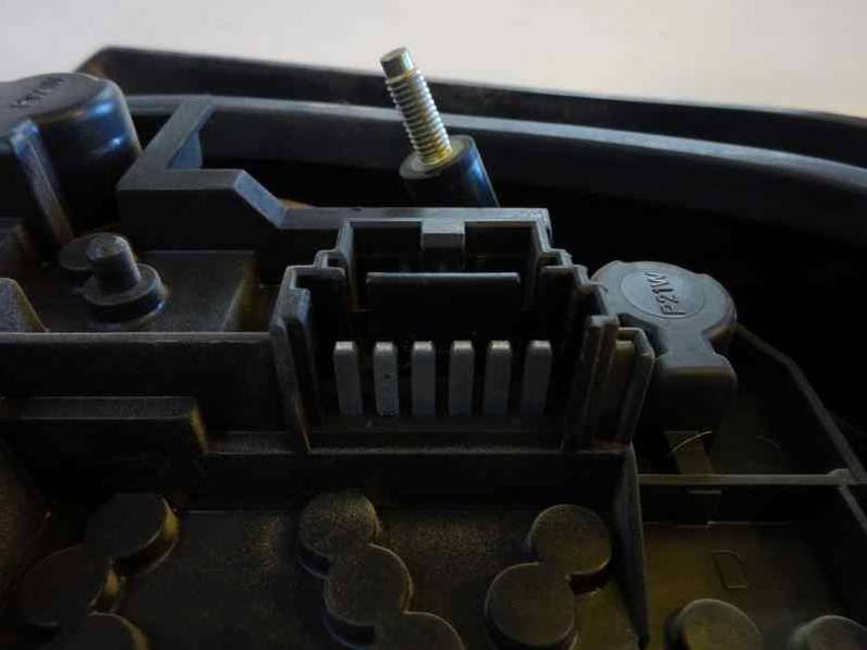 PILOTO TRASERO DERECHO RENAULT MEGANE I FASE 2 BERLINA 1999 1.4 16V (95 CV)