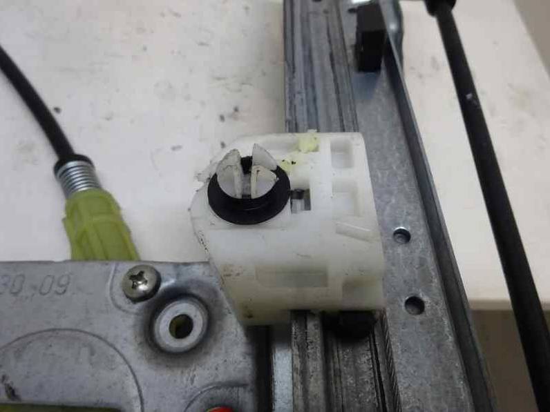 ELEVALUNAS DELANTERO DERECHO RENAULT KANGOO 2009 1.5 DCI D (68 CV)